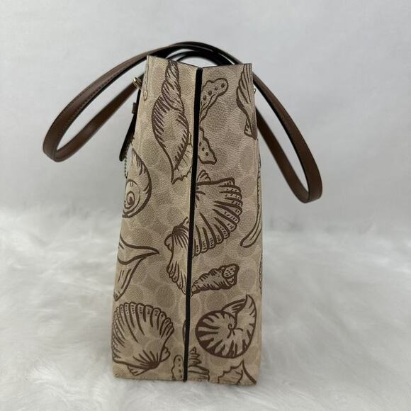 Coach Mollie Tote Bag In Signature Canvas With Shell Print In Canvas/Sand CBH64 - Picture 3 of 11